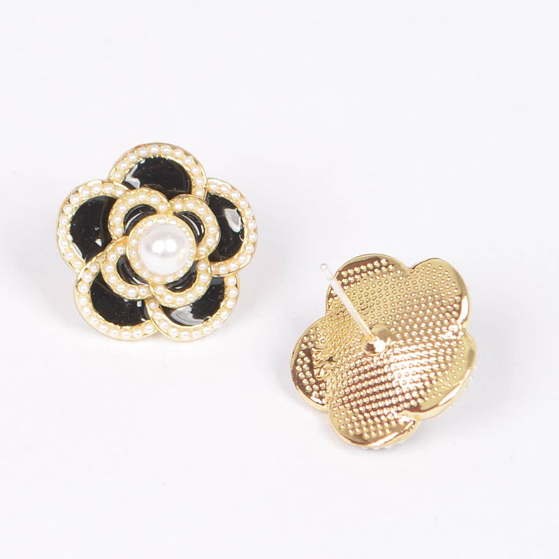 Pearl Flower Stud Earring